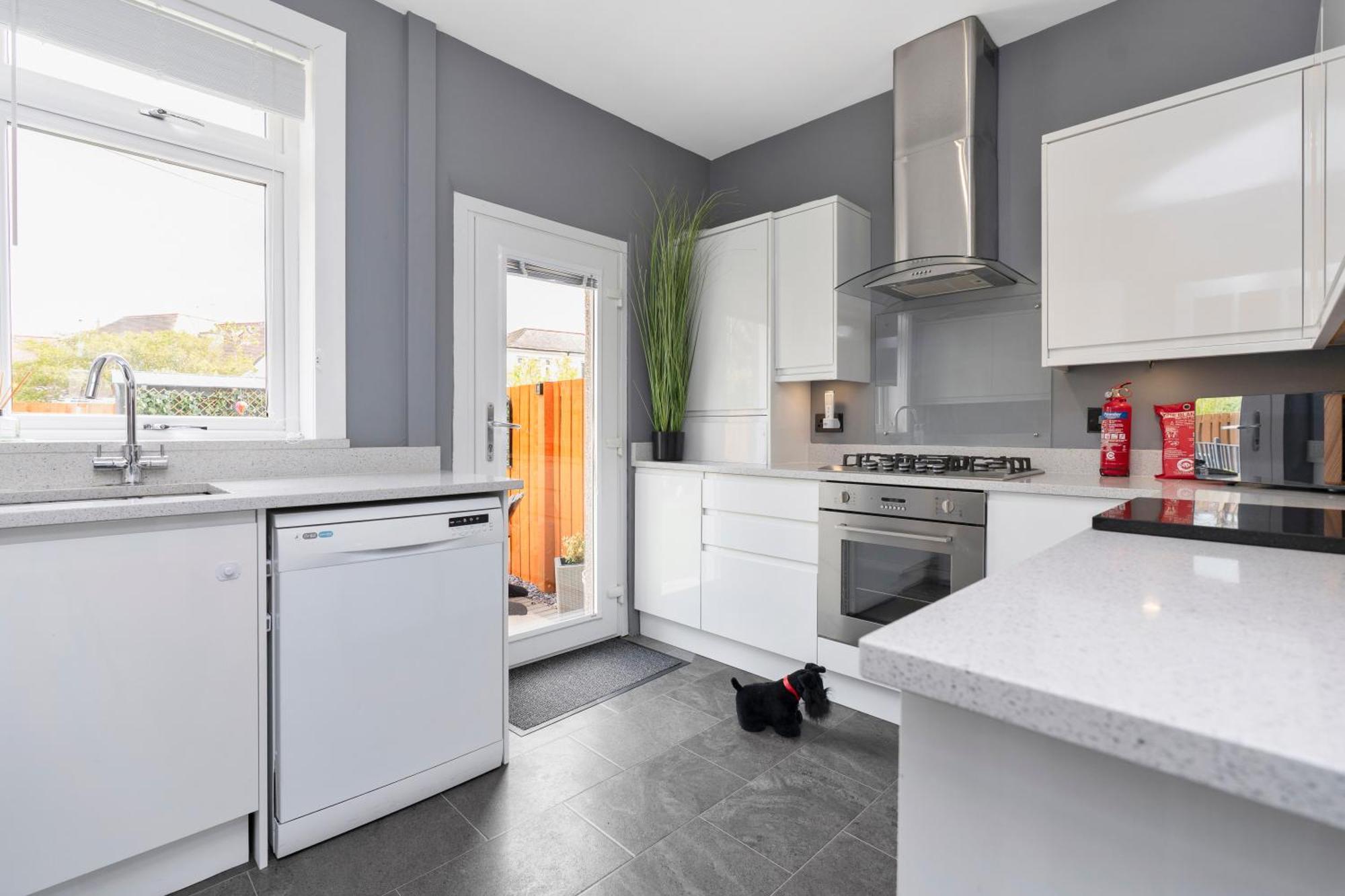 Crewe Apartment - 2 Bed, Free Off Street Parking And Private Garden إدنبرة المظهر الخارجي الصورة