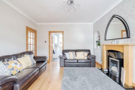 Crewe Apartment - 2 Bed, Free Off Street Parking And Private Garden إدنبرة المظهر الخارجي الصورة
